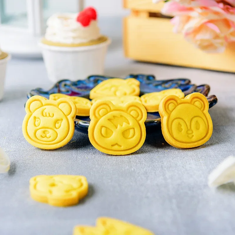 Pemotong Kue Animal Crossing,  - Home Decor Japanese ulasan dan harga